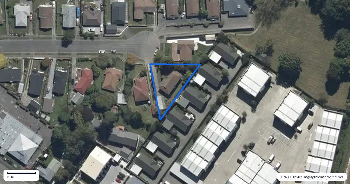 Property context map for 24 La Perouse Place, Northcote, Christchurch