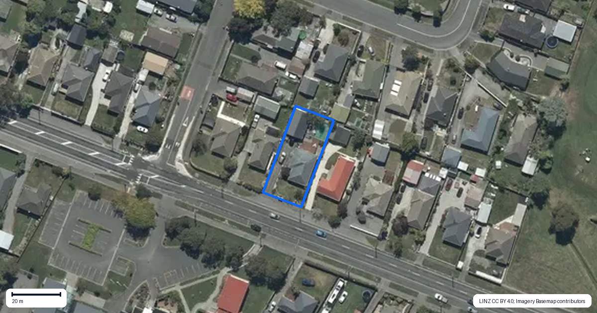 Property context map for 83 Breezes Road, Avondale, Christchurch