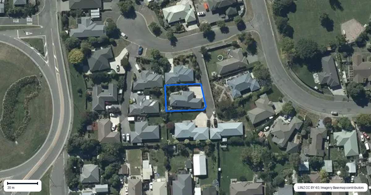 Property context map for 10A Wendy Place, Heathcote Valley, Christchurch