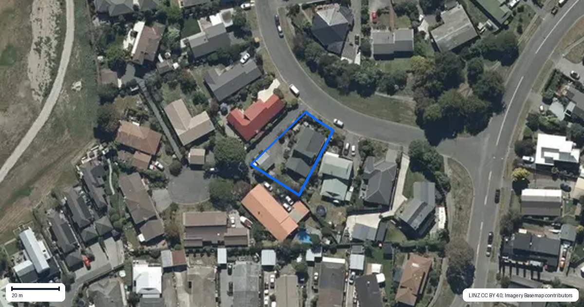 Property context map for 7 Yellowstone Crescent, Burwood, Christchurch