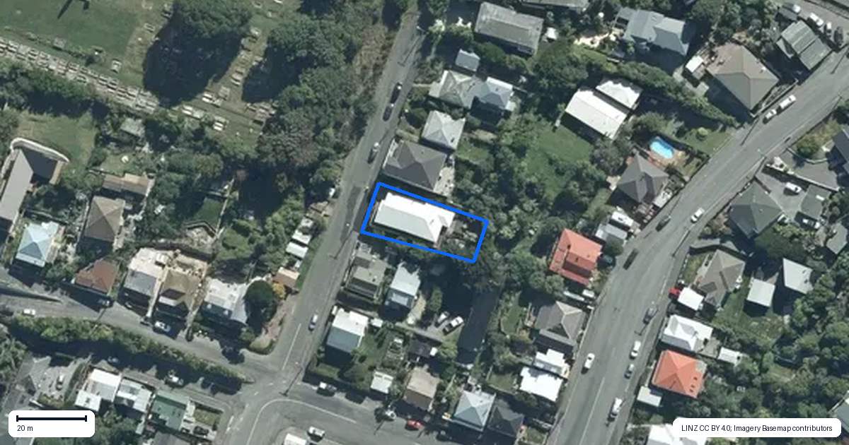 Property context map for 84 Oxford Street, Lyttelton