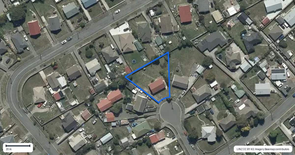 Property context map for 7 Betty Place, Aranui, Christchurch