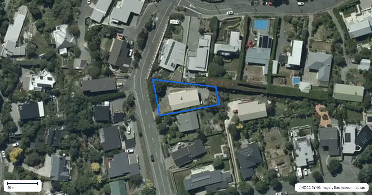 Property context map for 320 Cannon Hill Crescent, Mount Pleasant, Christchurch