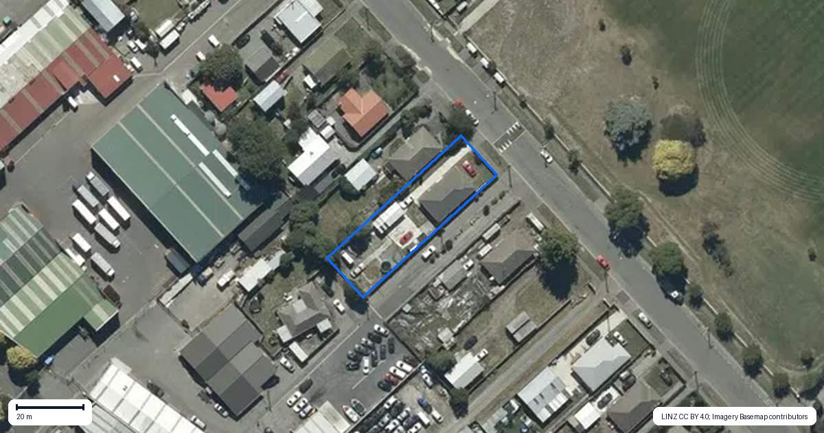 Property context map for 82 Shortland Street, Wainoni, Christchurch