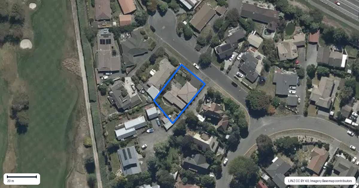 Property context map for 5 Michigan Place, Burwood, Christchurch