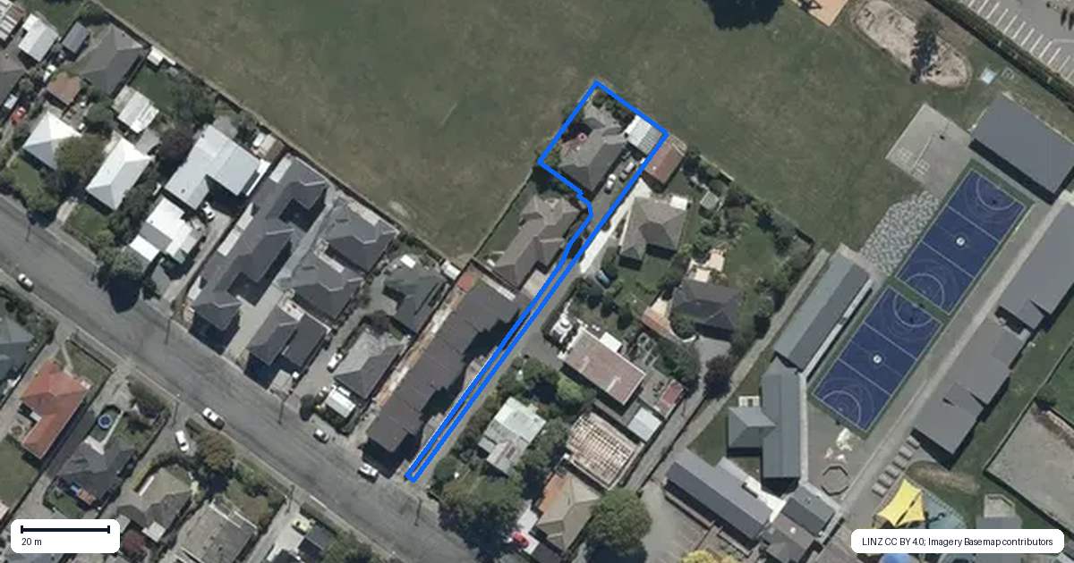 Property context map for 32 Vagues Road, Northcote, Christchurch