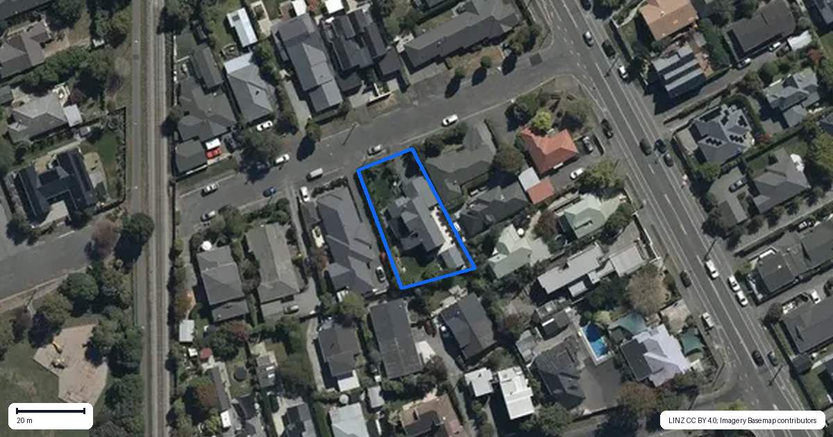 Property context map for 11 Lloyd Street, Strowan, Christchurch