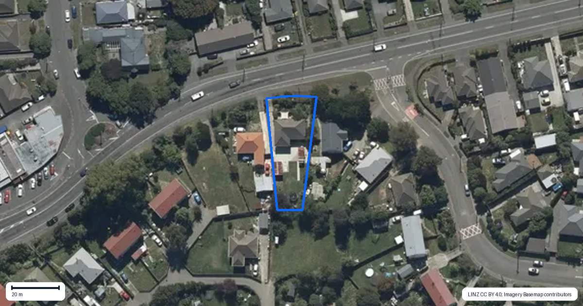 Property context map for 90 Briggs Road, Shirley, Christchurch