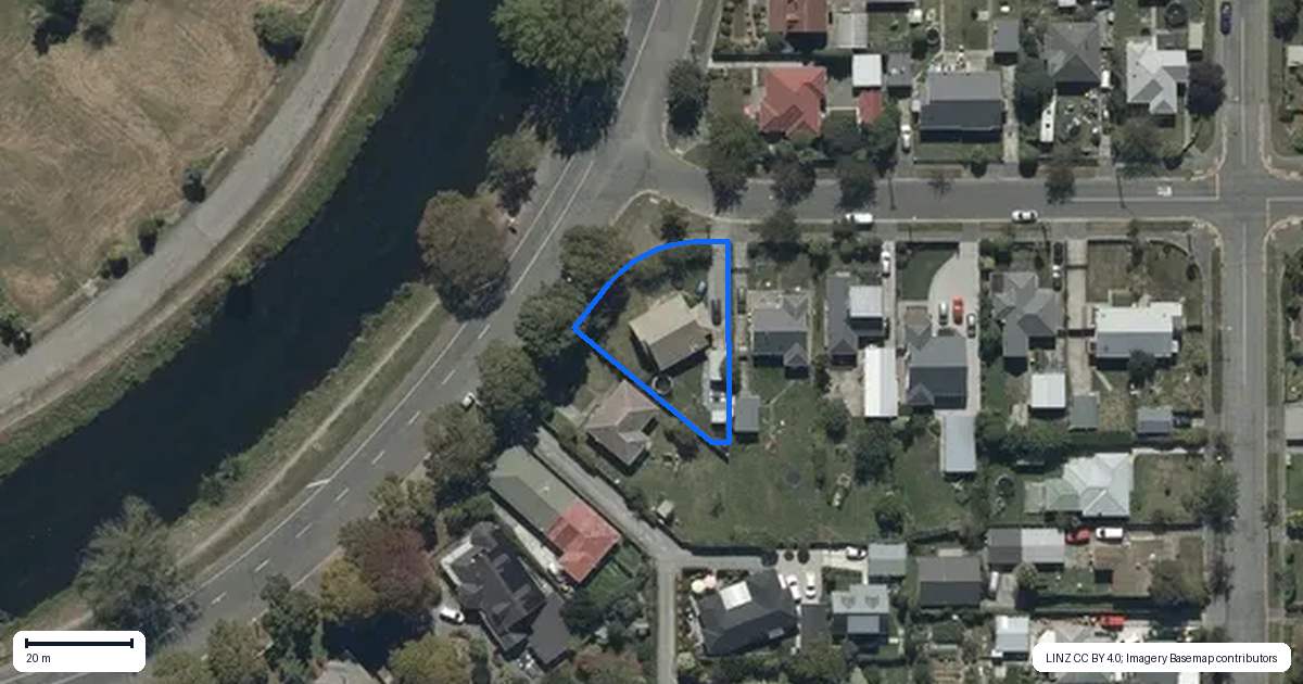 Property context map for 704 Avonside Drive, Avonside, Christchurch
