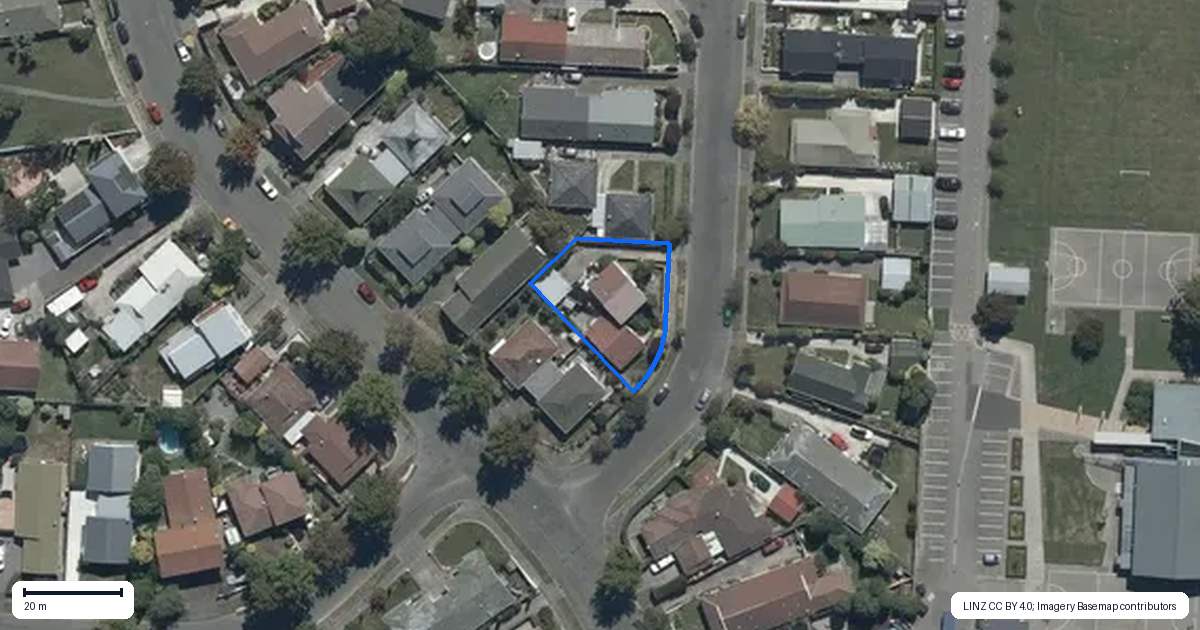 Property context map for 7 Omega Place, Casebrook, Christchurch