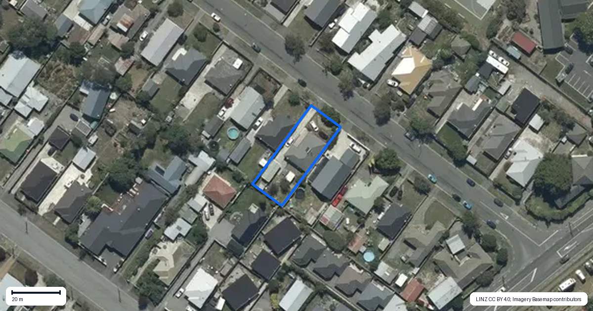 Property context map for 98 Bickerton Street, Wainoni, Christchurch