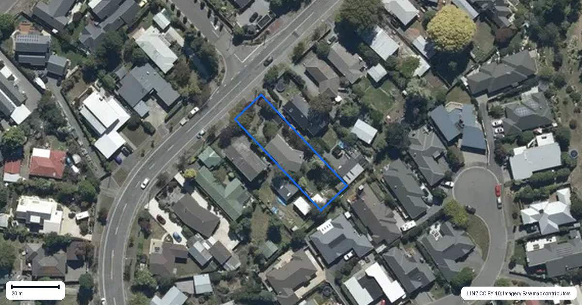 Property context map for 42 Waitikiri Drive, Parklands, Christchurch