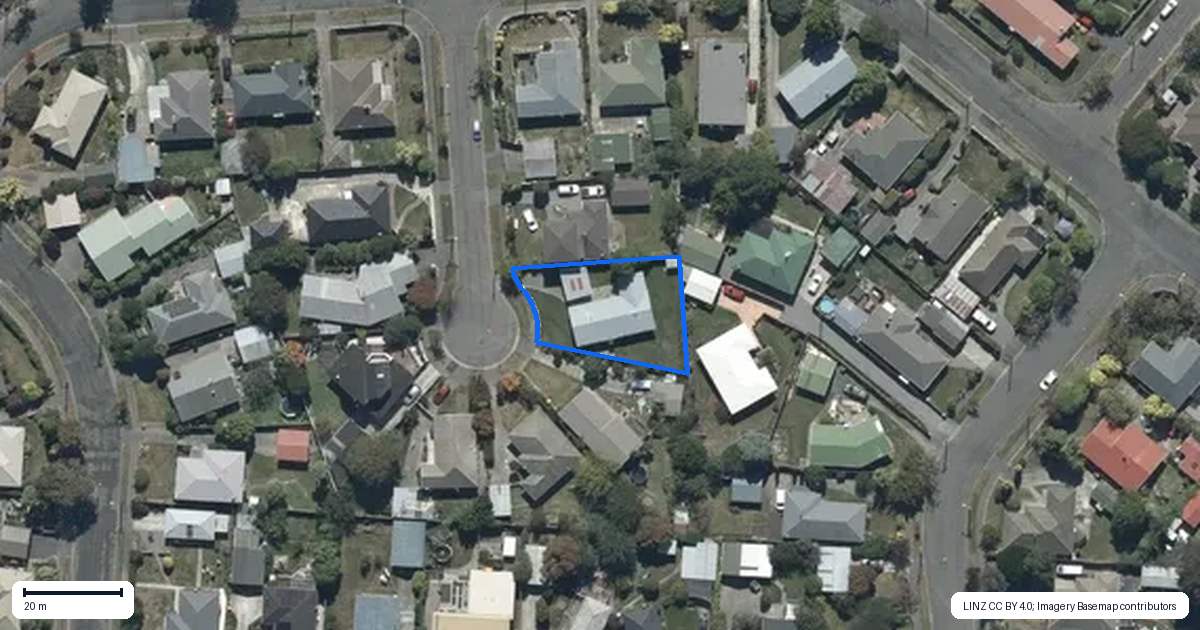 Property context map for 5 Shirldale Place, Avonhead, Christchurch
