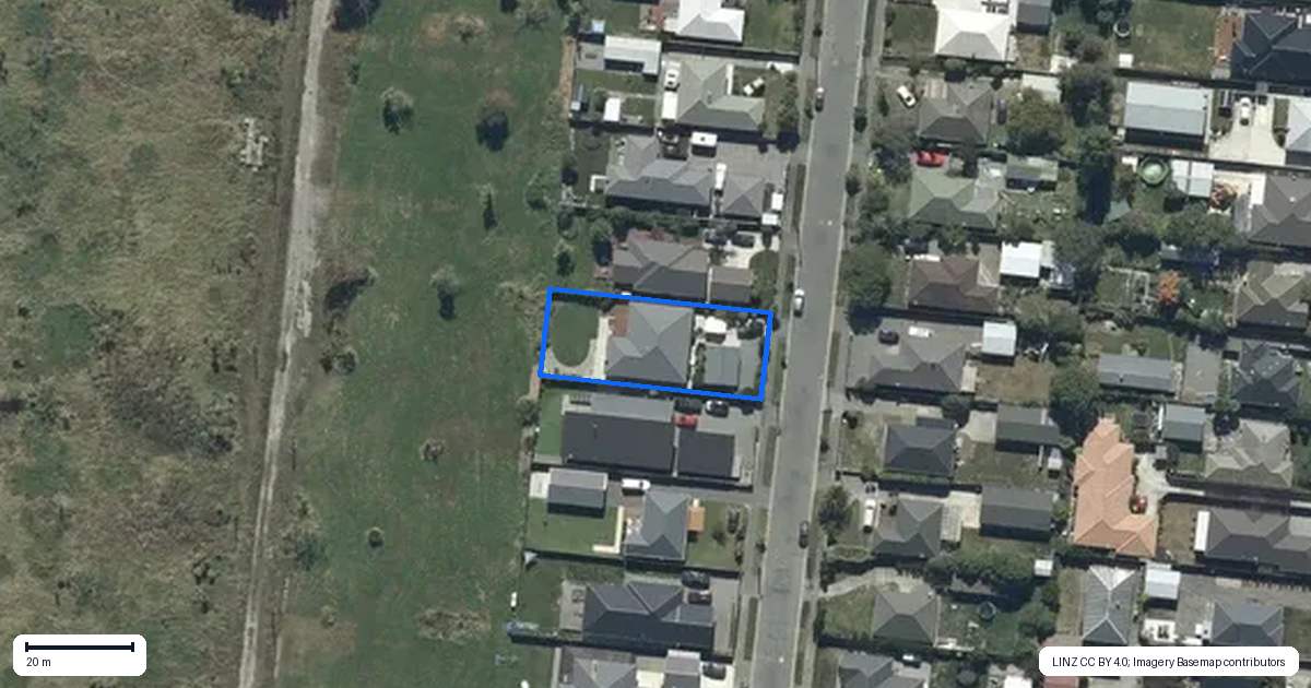 Property context map for 33 Willryan Avenue, New Brighton, Christchurch