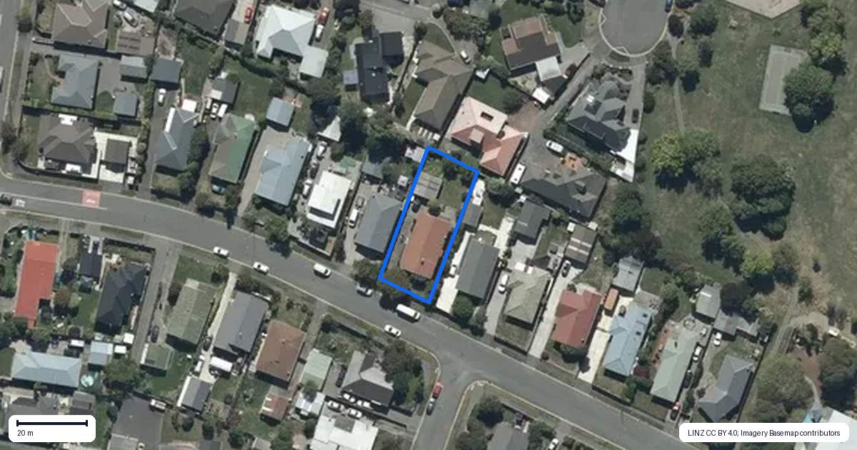 Property context map for 49 Woolley Street, Avondale, Christchurch