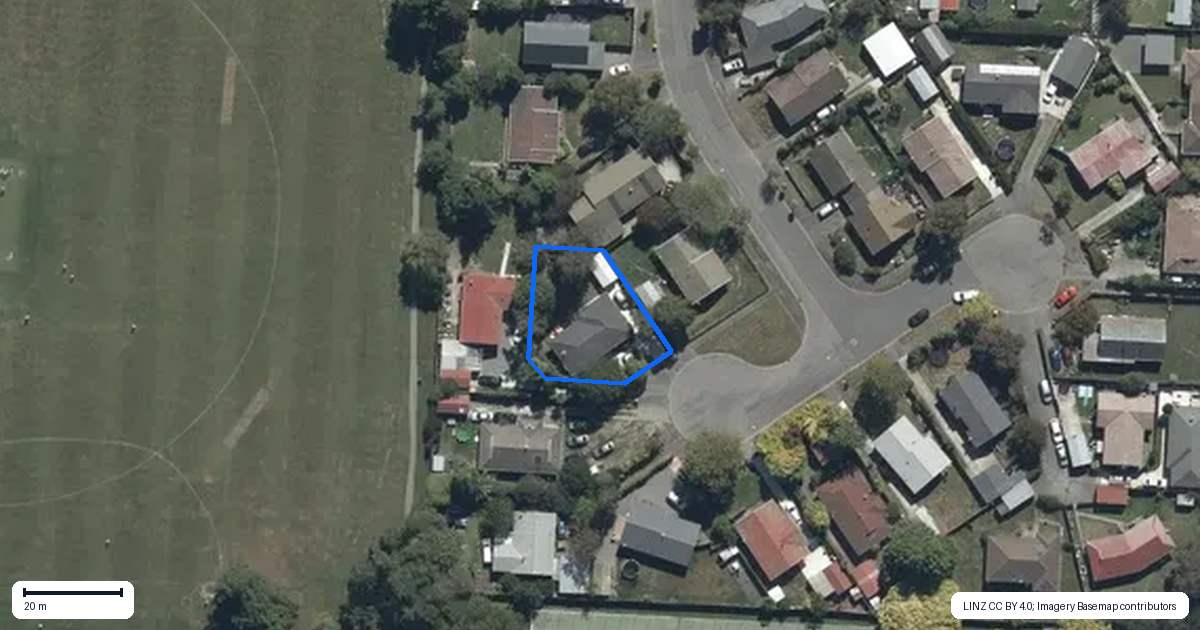Property context map for 12 Saunders Place, Redwood, Christchurch