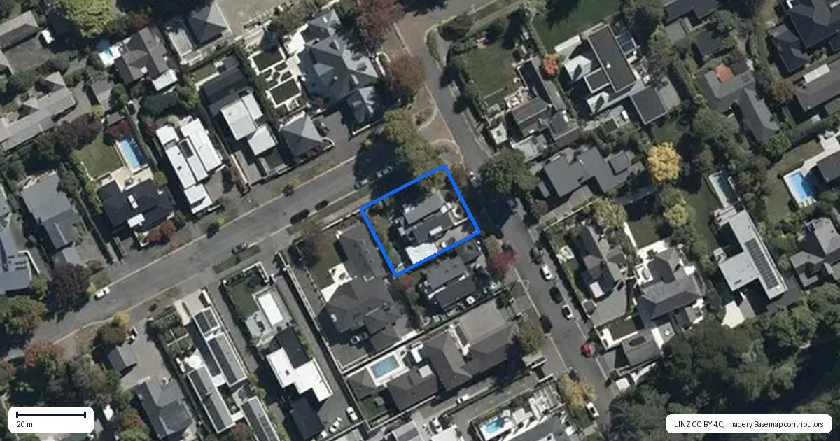 Property context map for 17 Helmores Lane, Merivale, Christchurch