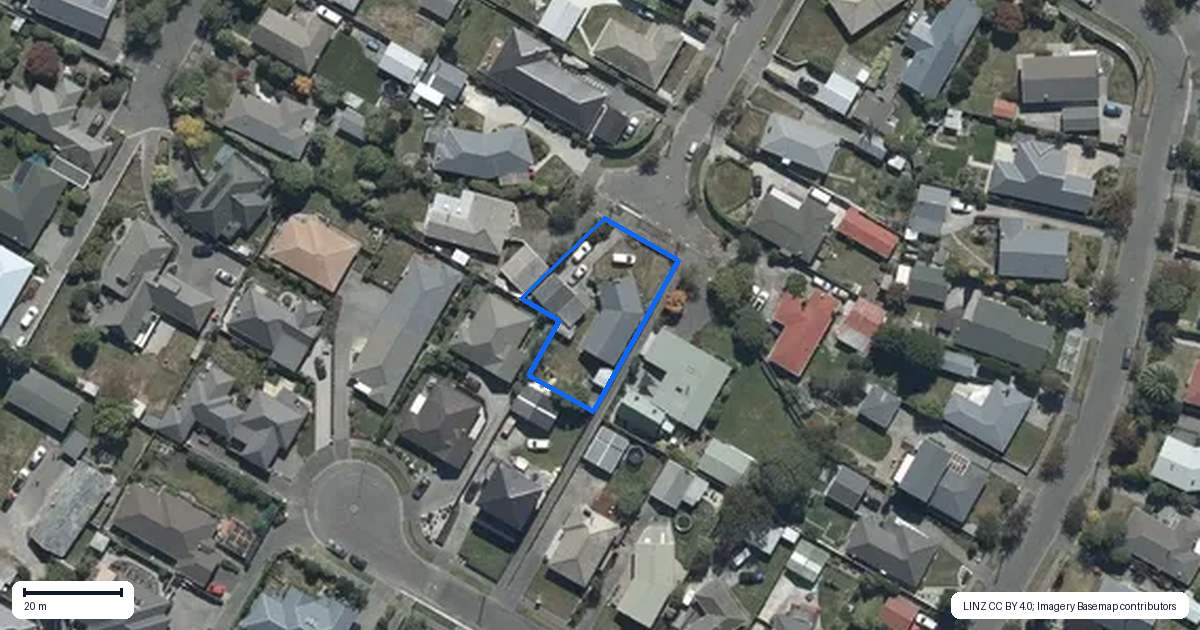 Property context map for 11 Dymock Place, Bishopdale, Christchurch