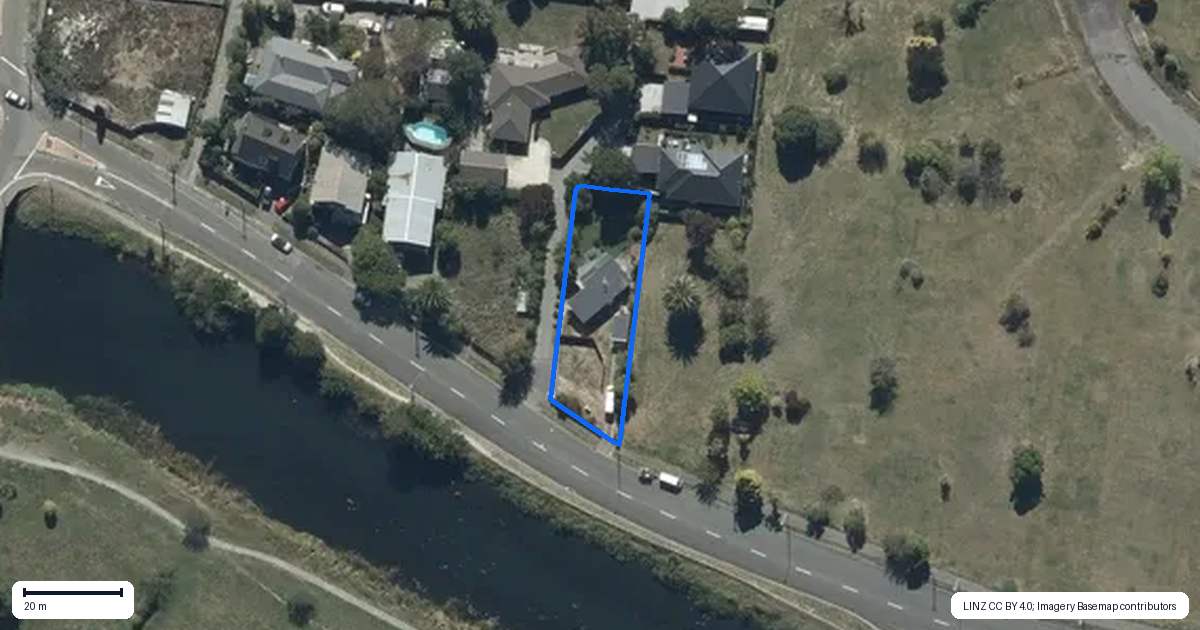Property context map for 317 New Brighton Road, Burwood, Christchurch
