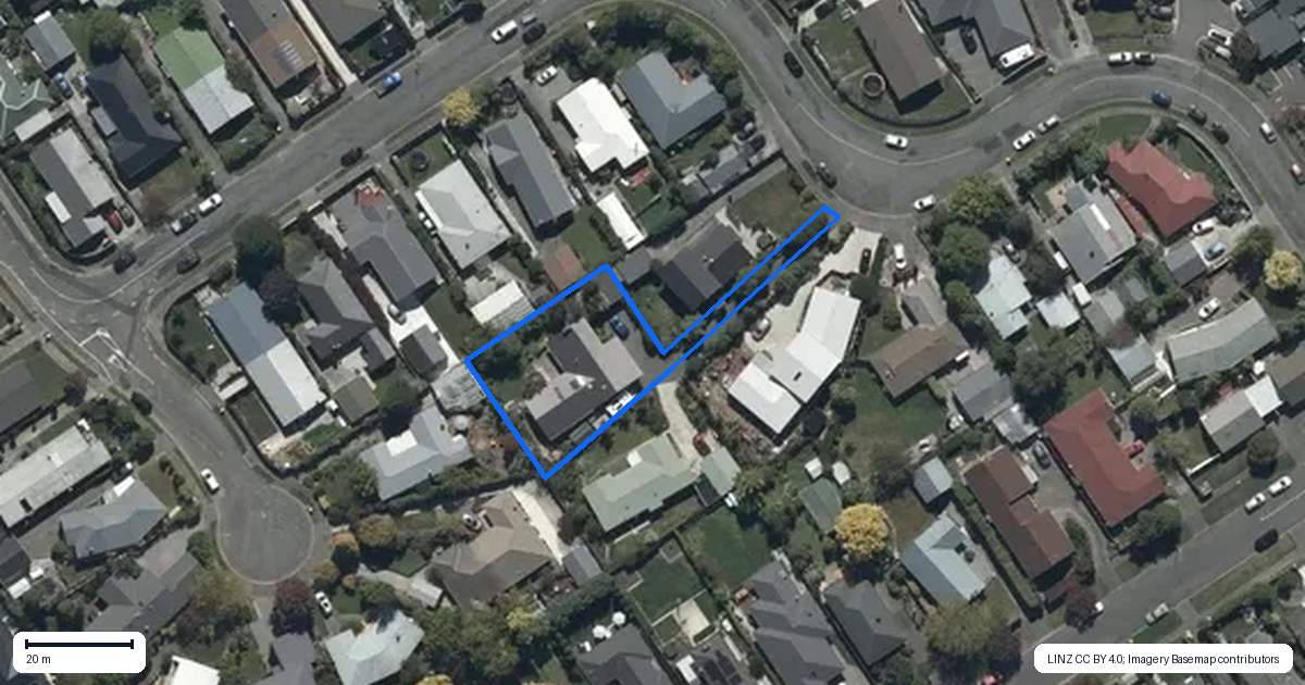 Property context map for 18 Erica Street, Papanui, Christchurch