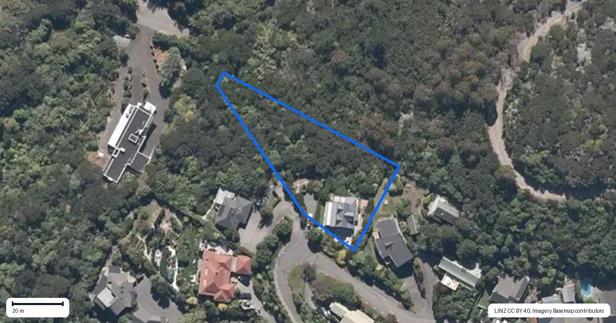 Property context map for 11 Settlers Hill, Akaroa