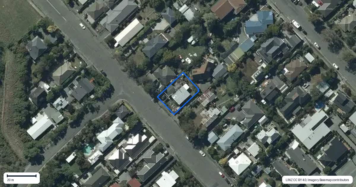 Property context map for 33 Taupata Street, Redcliffs, Christchurch