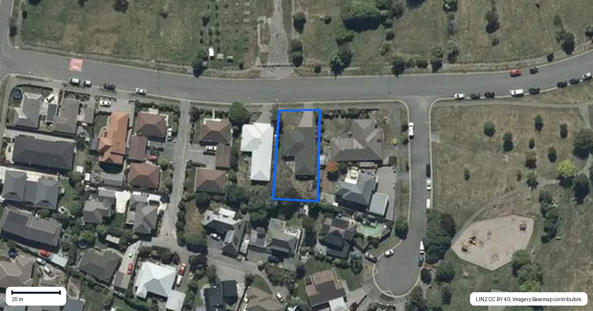 Property context map for 12 Mervyn Drive, Avondale, Christchurch
