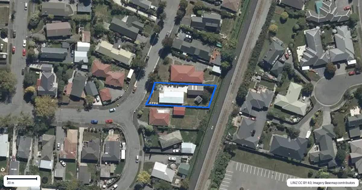 Property context map for 28 Royleen Street, Casebrook, Christchurch