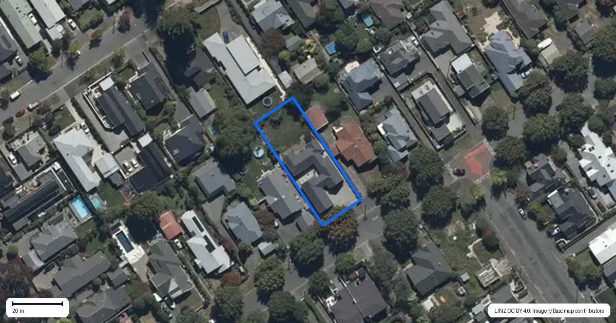 Property context map for 73 Paparoa Street, Papanui, Christchurch