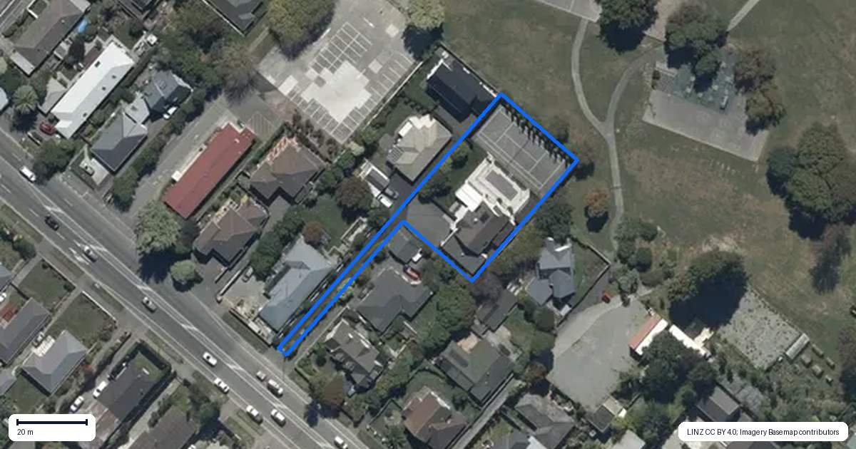 Property context map for 90 Memorial Avenue, Ilam, Christchurch
