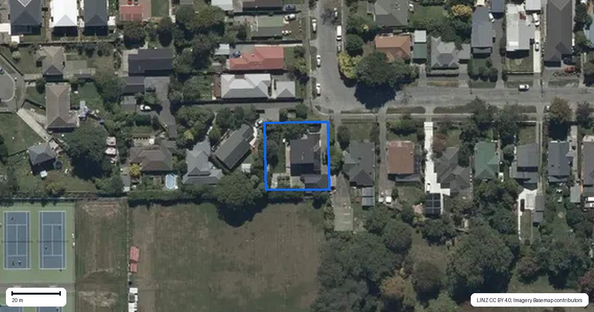 Property context map for 35 Lionel Street, Avonside, Christchurch