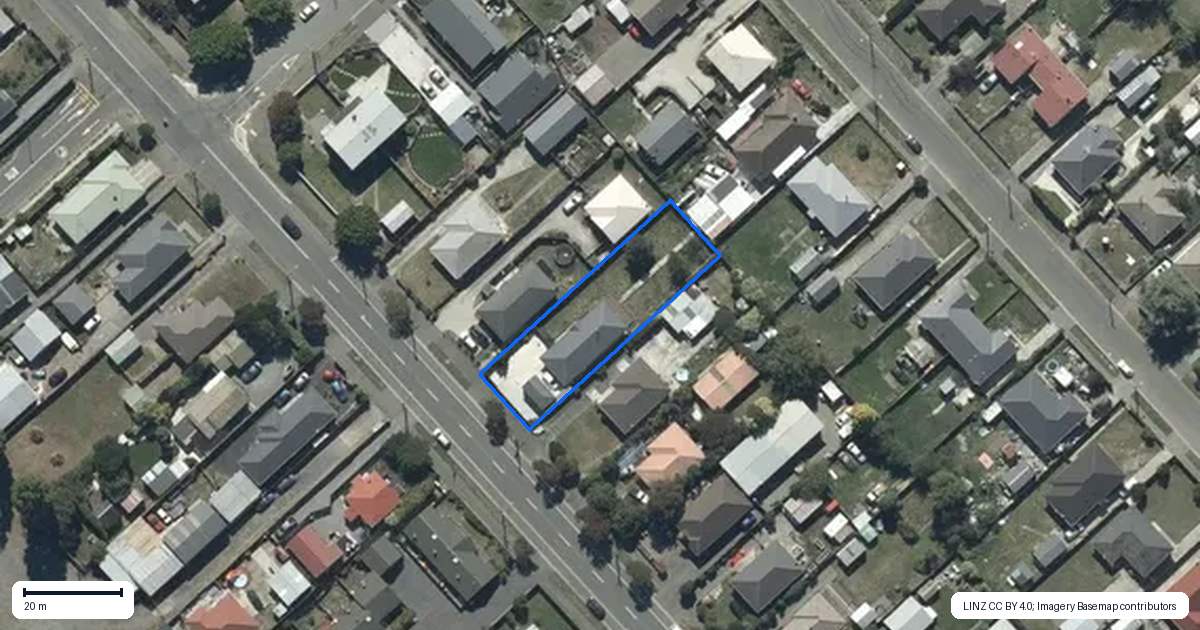 Property context map for 207 Breezes Road, Aranui, Christchurch