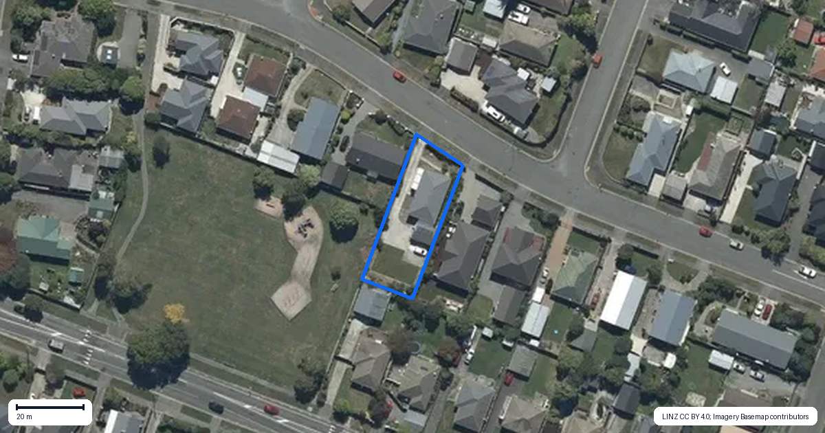 Property context map for 42 Niven Street, Avondale, Christchurch