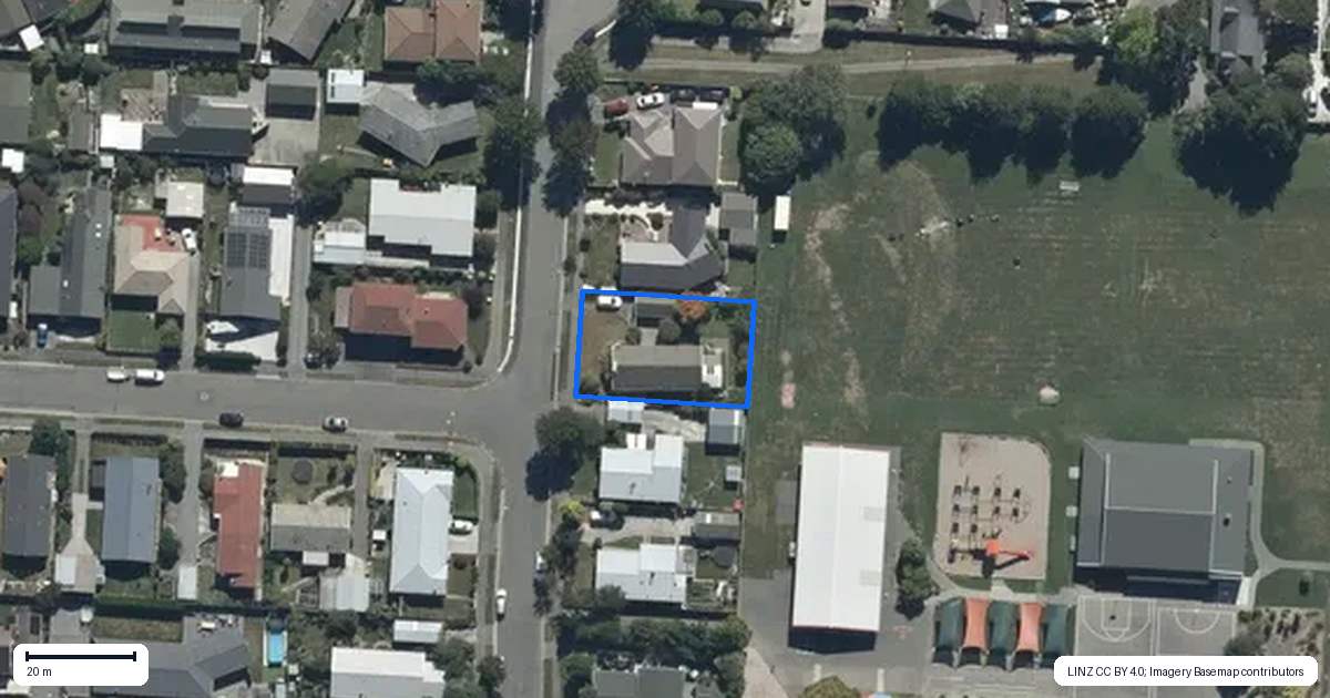 Property context map for 16 Freebairn Street, Redwood, Christchurch