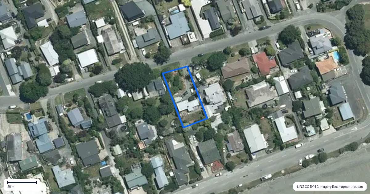 Property context map for 17 Martin Street, Monaco, Nelson