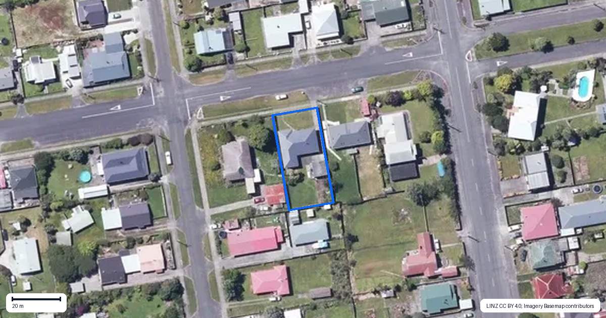 Property context map for 40A Henley Street, Westport