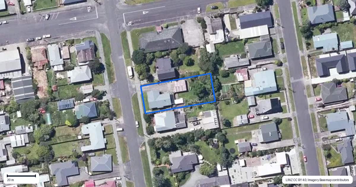 Property context map for 81 Queen Street, Westport
