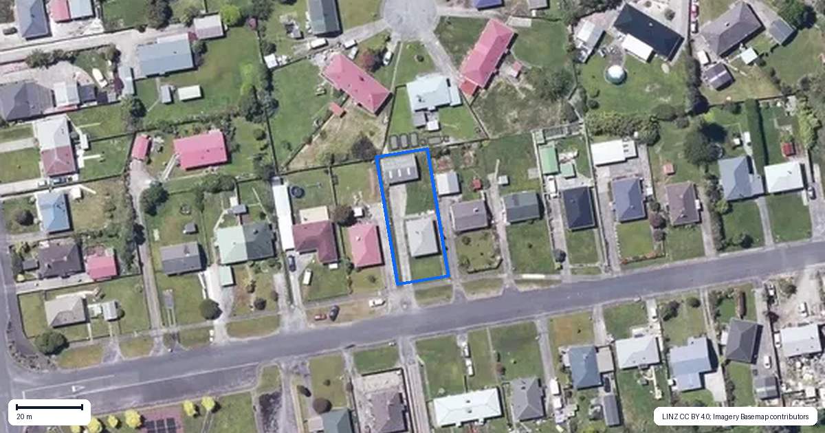 Property context map for 33 Fonblanque Street, Westport