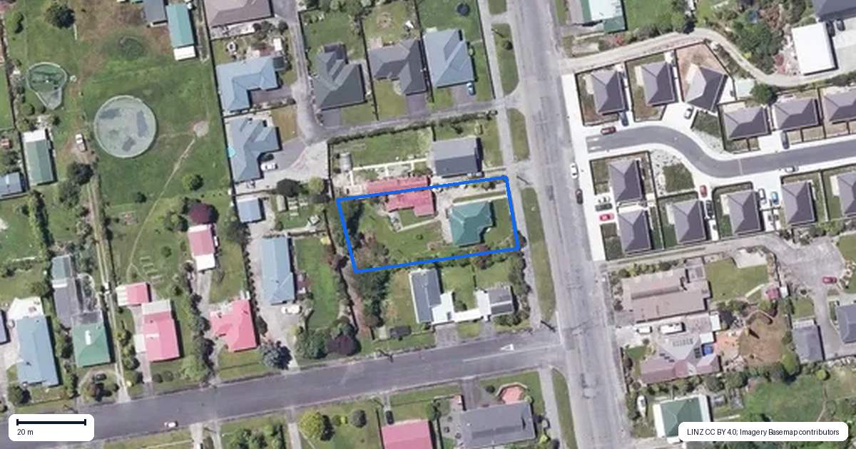 Property context map for 162 Queen Street, Westport