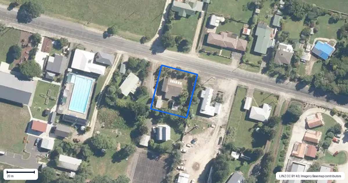 Property context map for 60 Waverley Street, Karamea