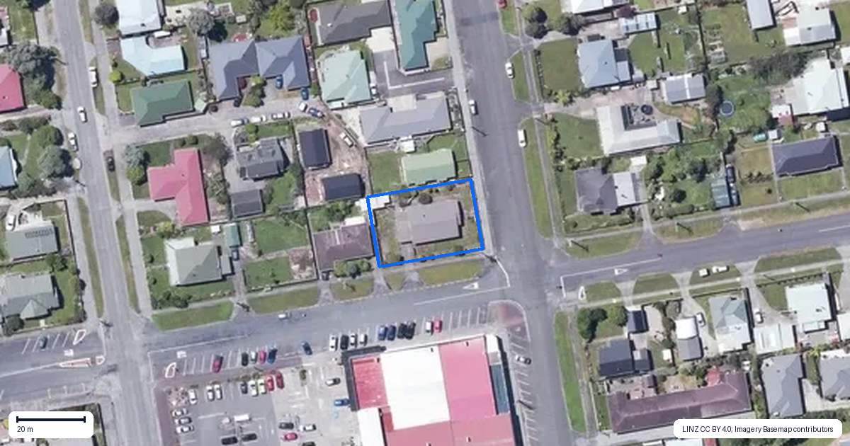 Property context map for 106 Queen Street, Westport