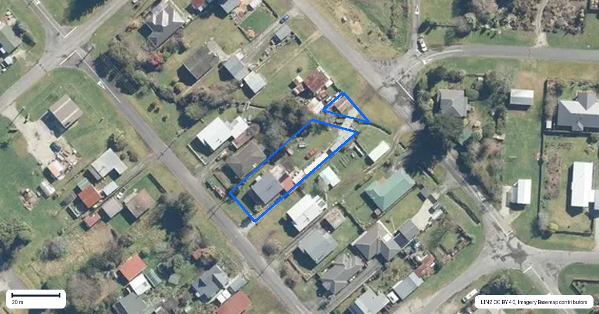 Property context map for 35 Dick Street, Reefton