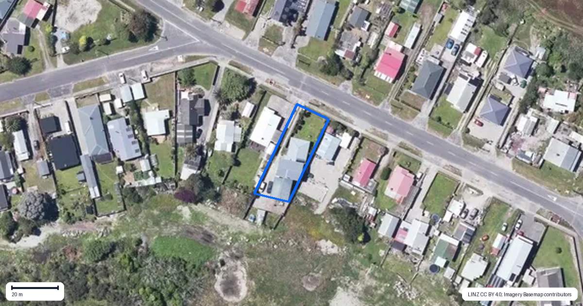 Property context map for 16 Coates Street, Westport