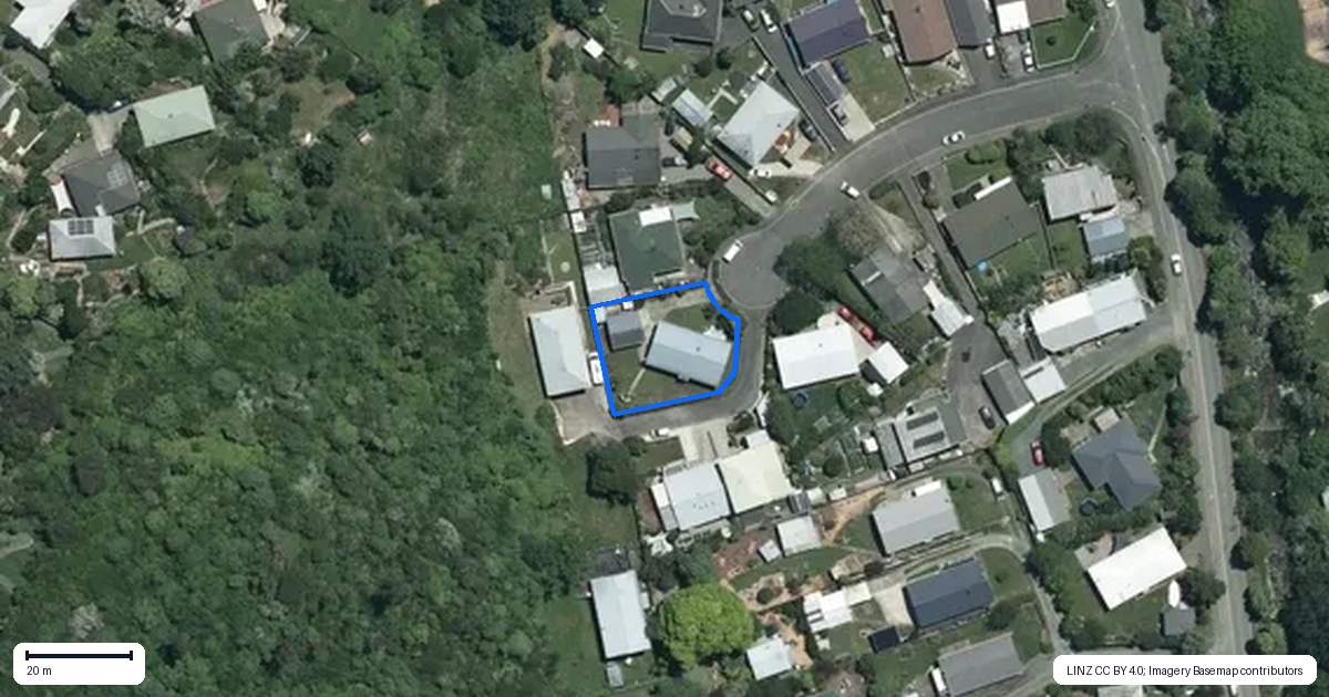 Property context map for 16 Burn Place, The Brook, Nelson