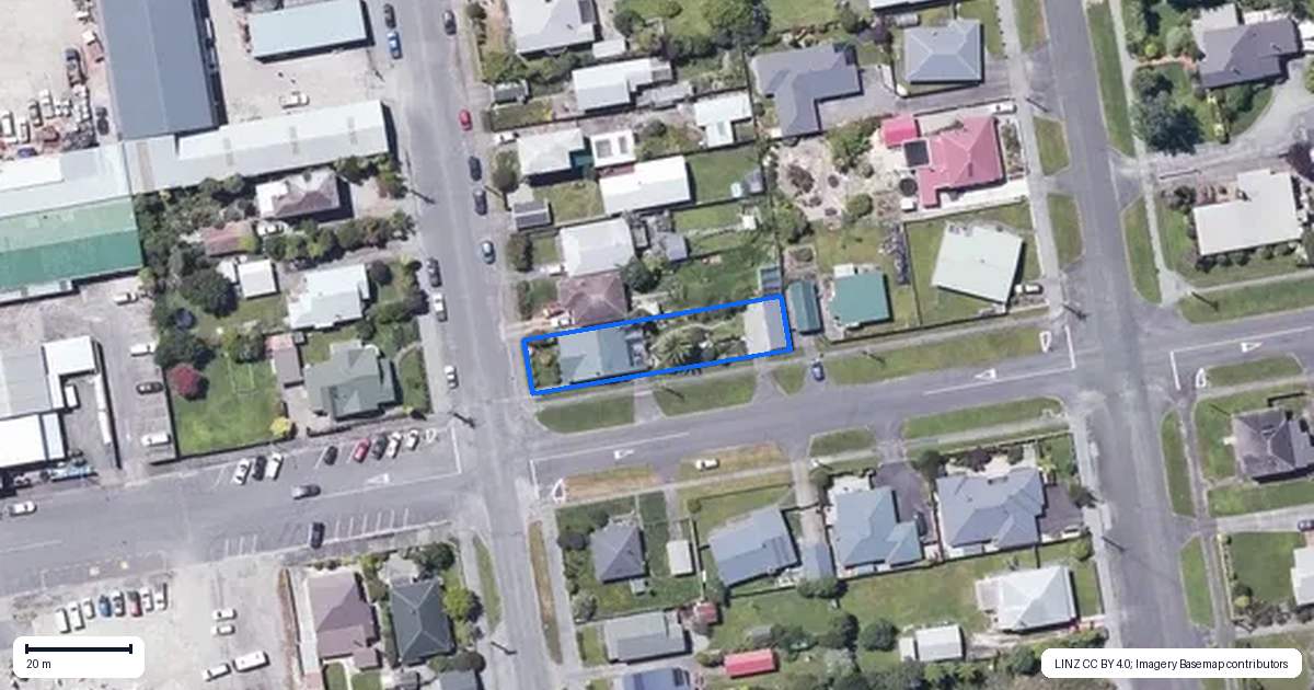 Property context map for 87 Russell Street, Westport