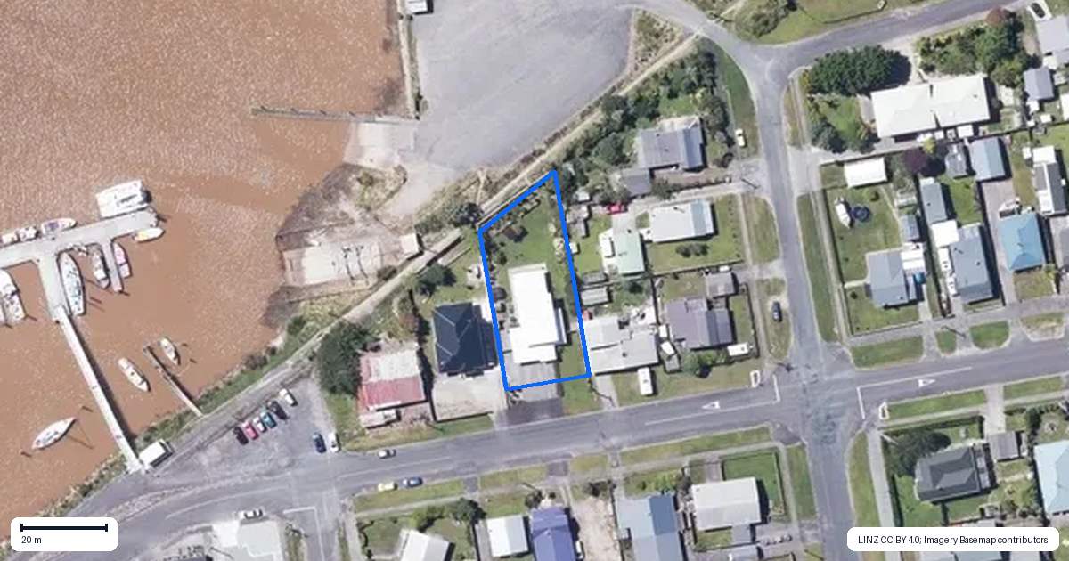 Property context map for 3 Gladstone Street, Westport