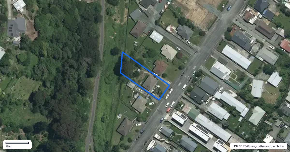Property context map for 134 Tipahi Street, Nelson South, Nelson