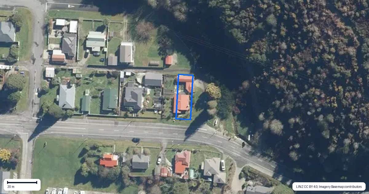Property context map for 4 Broadway, Reefton