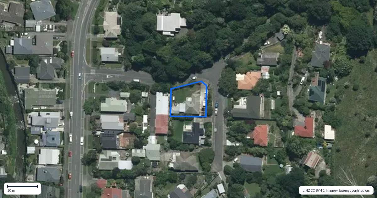 Property context map for 2 Charlotte Street, The Brook, Nelson