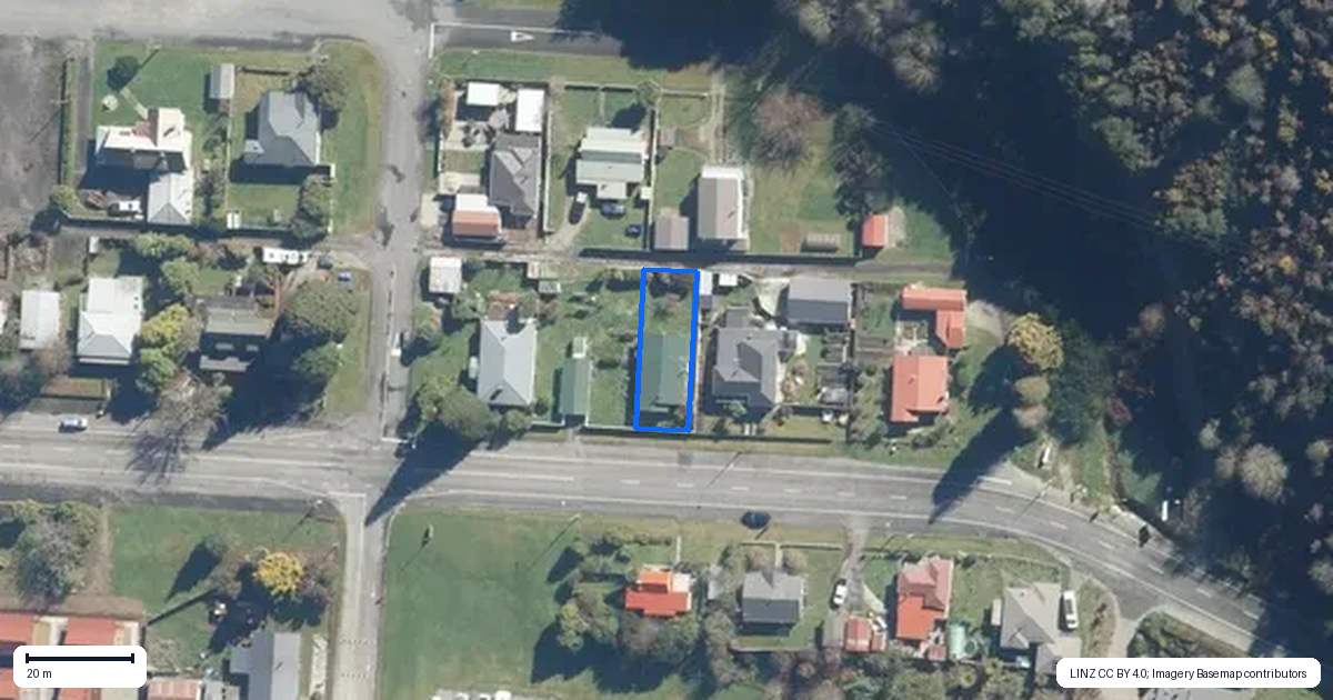 Property context map for 10 Broadway, Reefton